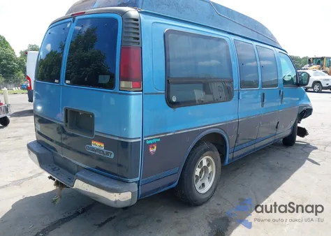 1996 Chevrolet G10 из США, поврежденный, VIN 1GBFG15R2T1025343